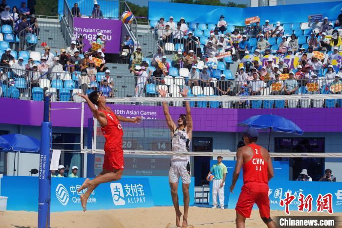 宁波象山沙滩排球赛吸引多城观众围观