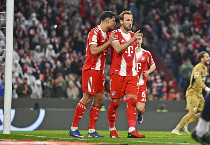 拜仁门将危机下迎战柏林联合 安联球场上演复仇