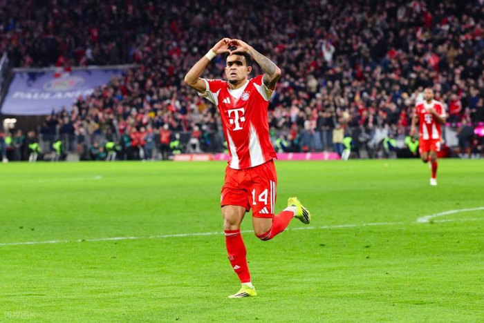 拜仁门将危机下迎战柏林联合 安联球场上演复仇