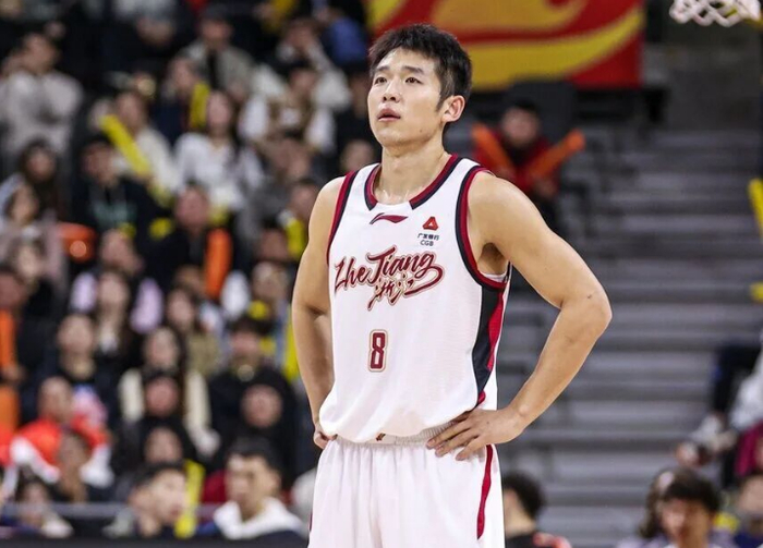 浙江加时100-96险胜青岛 程帅澎关键得分终结两连