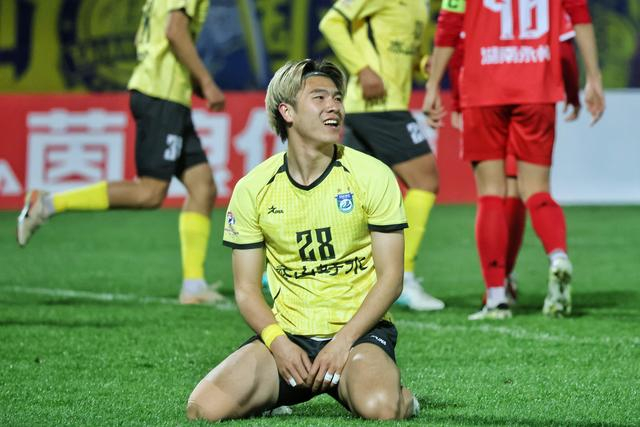 山东泰安队1-0力克湖南永州夺CMG群众足球赛冠军