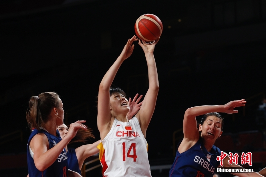 跨世纪传承与拼搏精神引领：中国女篮在世界杯