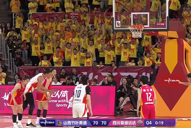 山西女篮绝地反击逆转四川队 张茹准绝杀定乾坤
