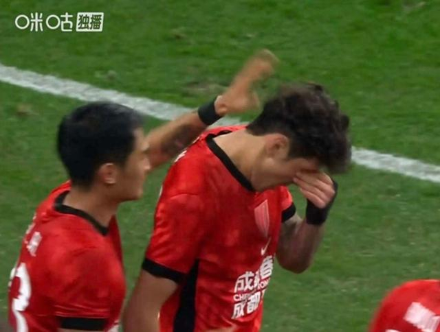 拜合拉木伤停补时破门泪洒赛场 成都蓉城4-0浙江