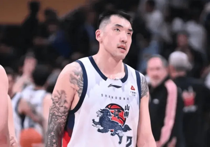 山东男篮生死战力克辽宁 高诗岩复出助阵三分火